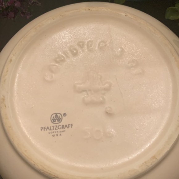 Pfaltzgraff Canisters  3 quart and 1 quart - Picture 6 of 10